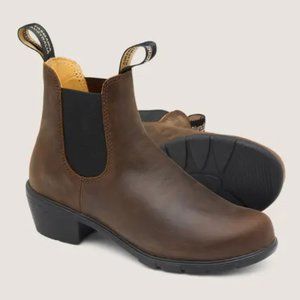 Blundstone: WOMEN'S SERIES HEELED BOOTS - ANTIQUE BROWN